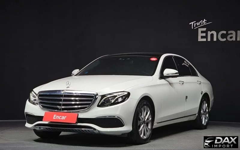 Mercedes-Benz E-Class E300 4MATIC Exclusive