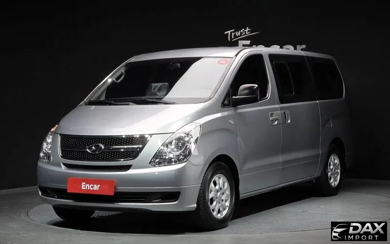 Hyundai Starex 12-Seater Wagon