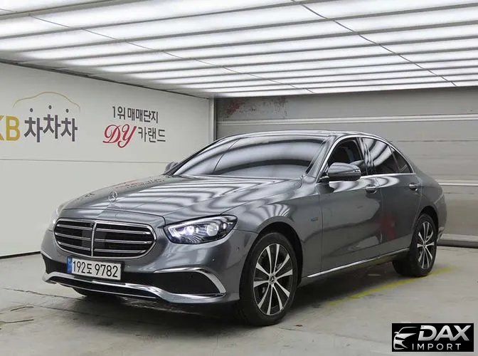 Mercedes-Benz E-Class E300e 4MATIC Exclusive