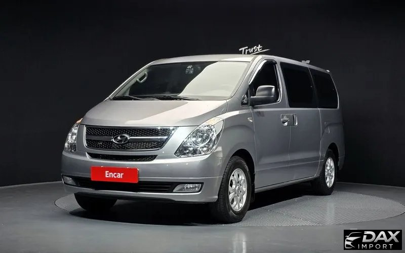 Hyundai Starex 12-Seater Wagon