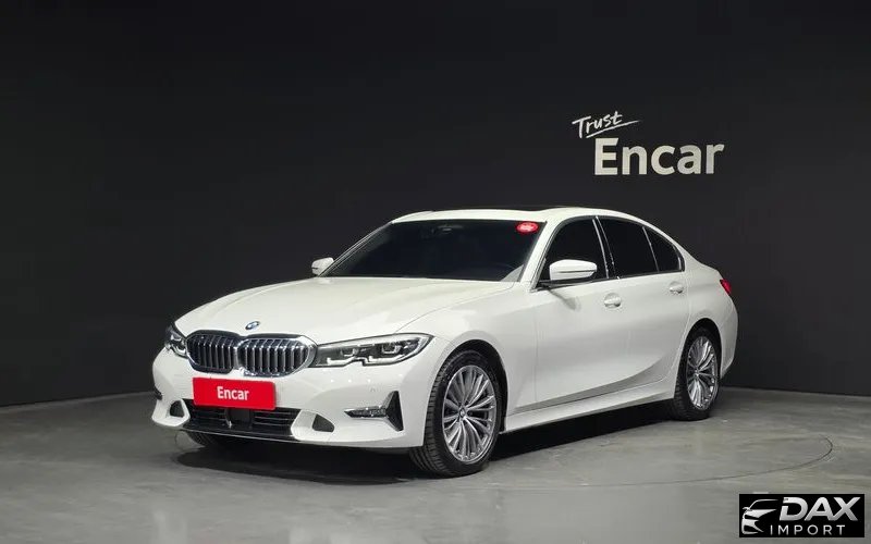 BMW 3-Series 320i Luxury