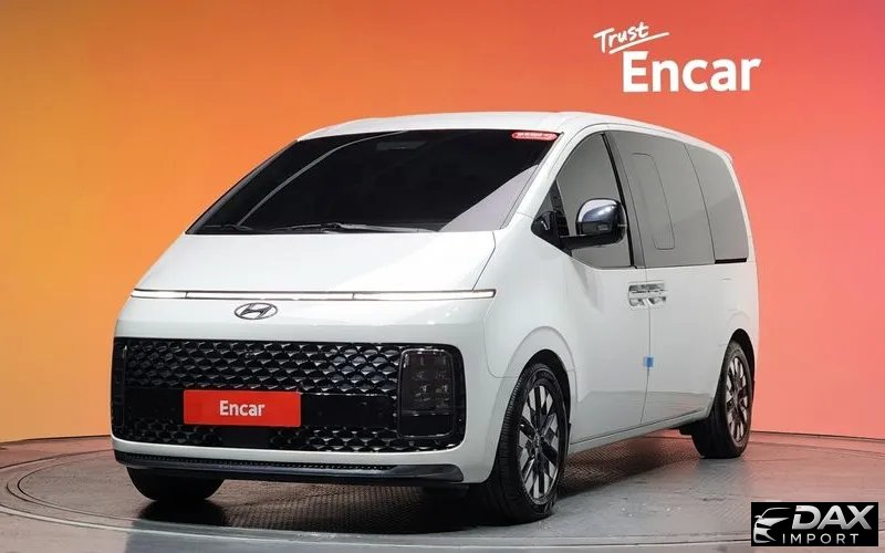 Hyundai Staria 4WD Lounge 9-Seater