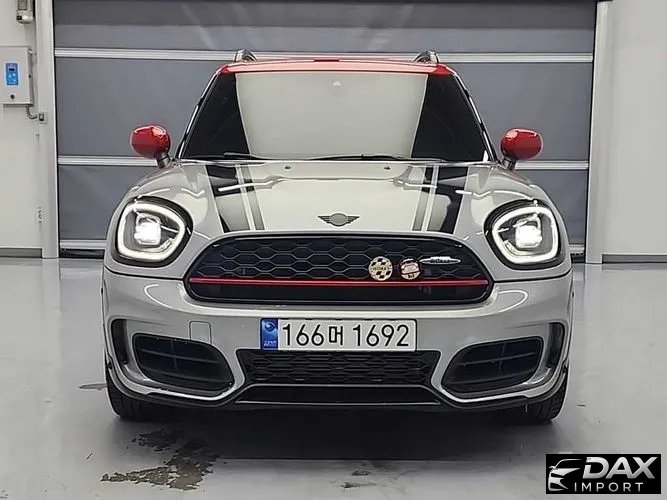 Mini Countryman JCW Launch Pack