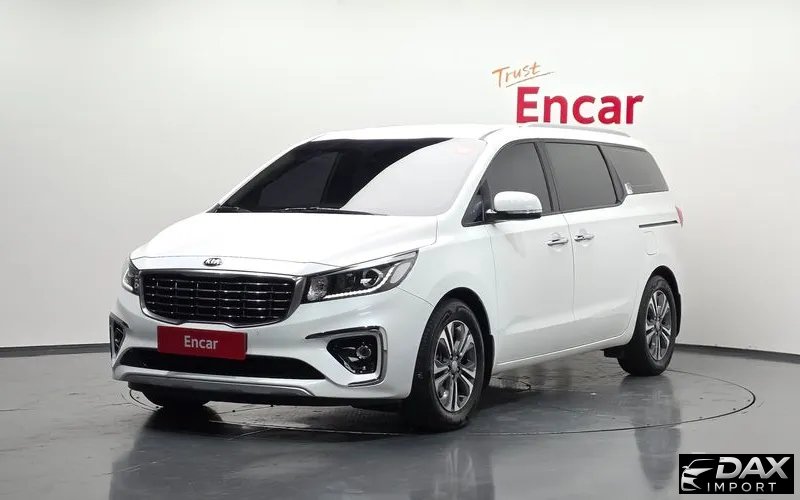 Kia Canival 9-Seater Luxury