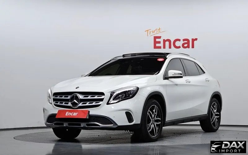 Mercedes-Benz GLA-Class GLA220 Premium