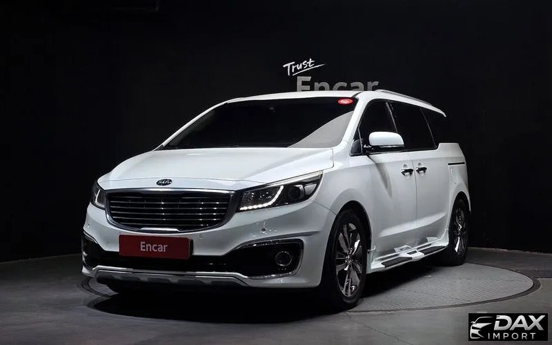 Kia Canival 7-seater Limousine