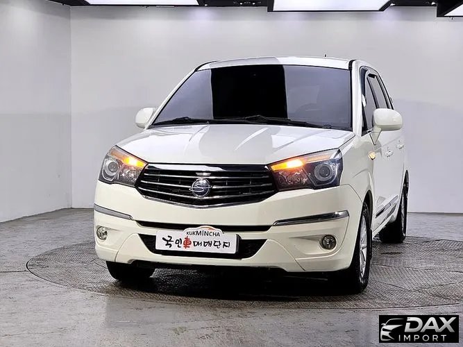 KG_Mobility_Ssangyong KORANDO 2WD TX 11-seater