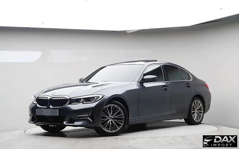 BMW 3-Series 320i Luxury