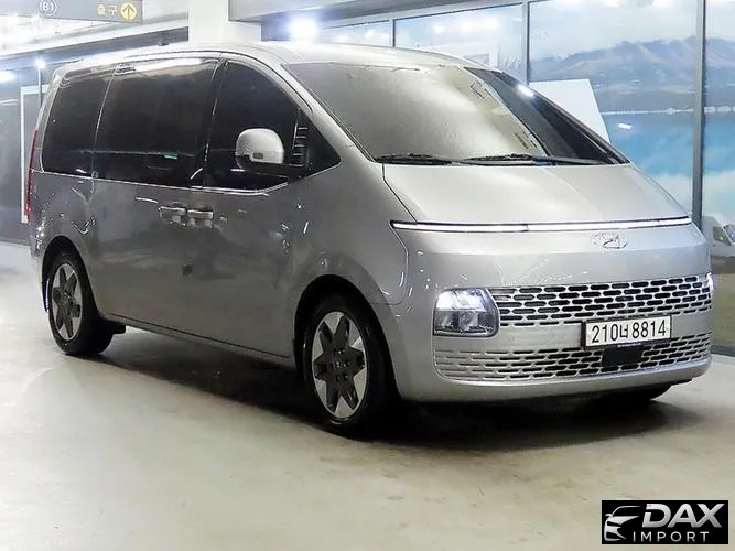 Hyundai Staria Tourer 9-Seater