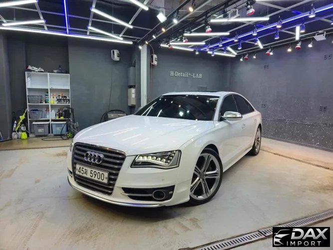 Audi S8 4.0 TFSI quattro