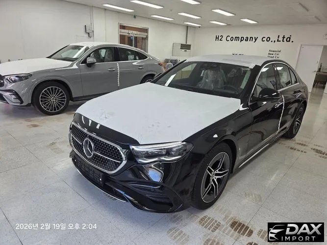 Mercedes-Benz E-Class E300 4MATIC AMG Line