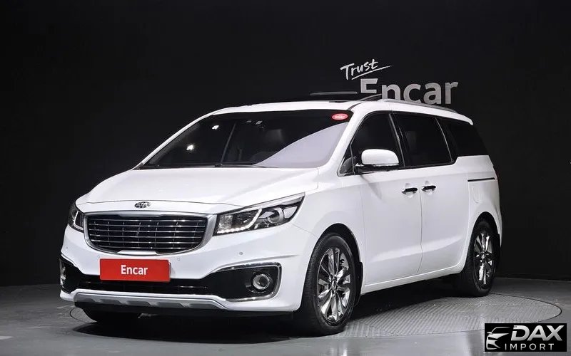 Kia Canival Gasoline 7-seater Limousine