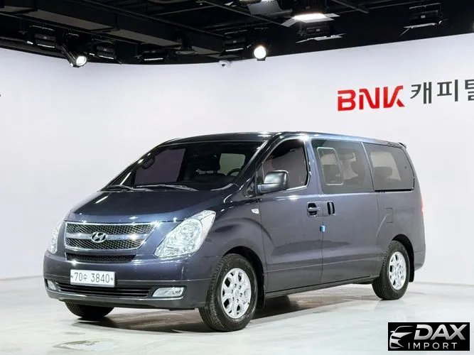 Hyundai Starex 11-Seater Wagon