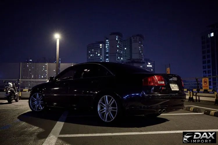 Audi S8 5.2 FSI Quattro