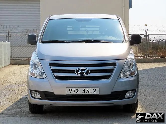Hyundai Starex 3-Seater VAN