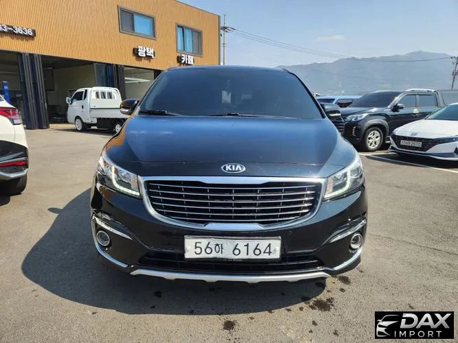 Kia Canival 9-seater Luxury