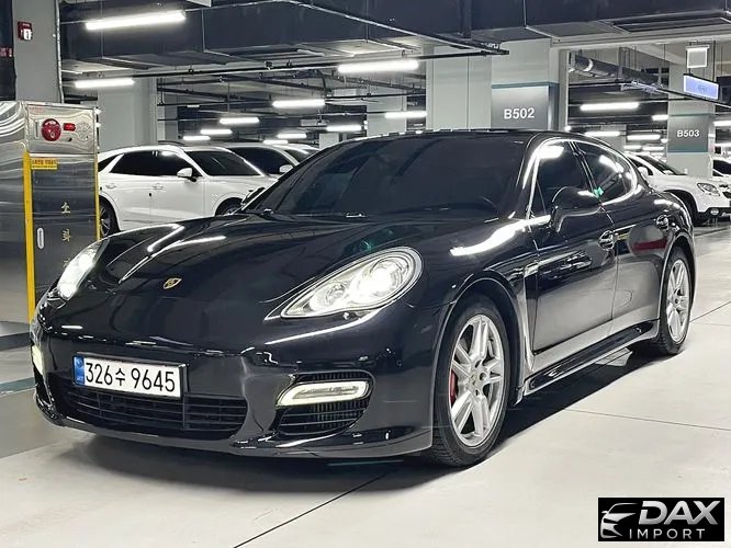 Porsche Panamera 4.8 Turbo
