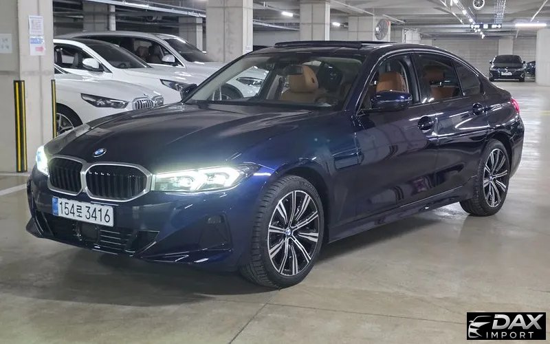 BMW 3-Series 320i
