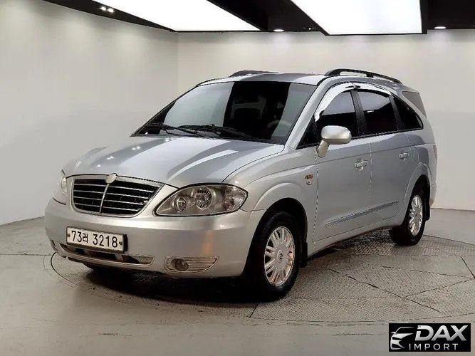 KG_Mobility_Ssangyong Rodius 4WD RD400