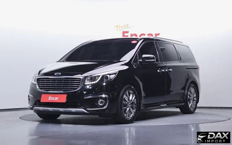 Kia Canival Gasoline 7-seater Limousine