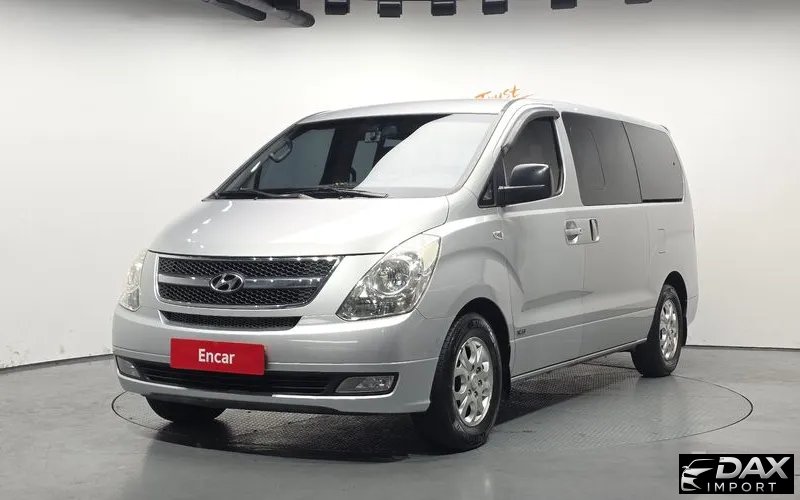 Hyundai Starex 12-Seater Wagon