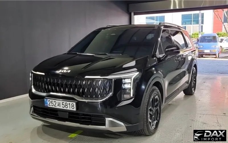 Kia Canival 9-Seater Noblesse