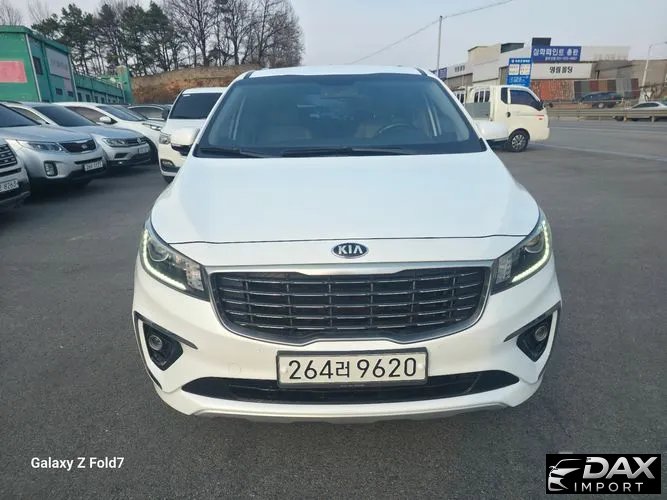 Kia Canival 9-Seater Prstige