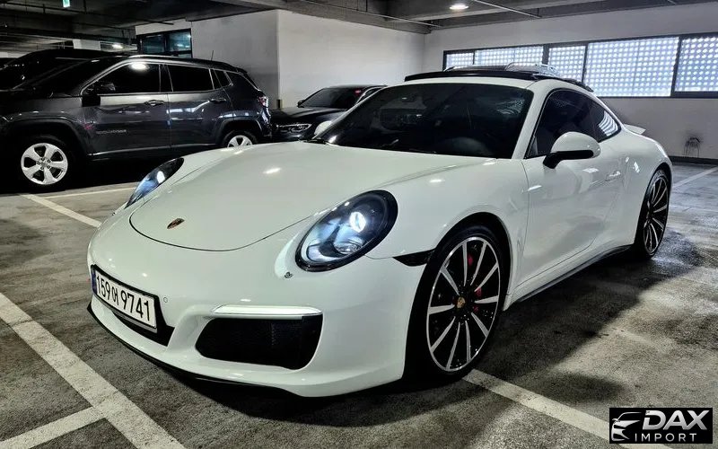 Porsche 911 Carrera 4