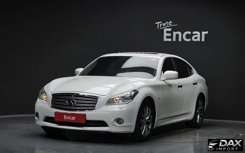 Infiniti M Premium