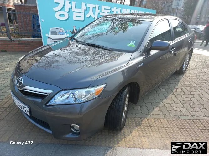 Toyota Camry Hybrid