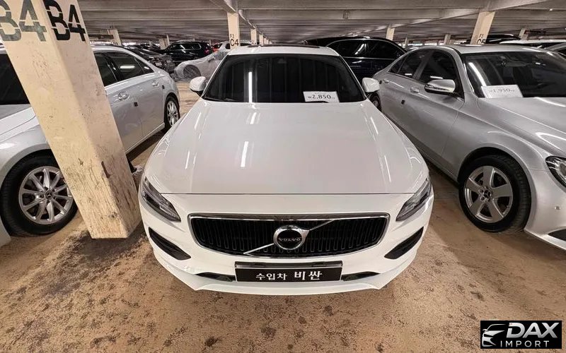 Volvo S90 T5 Momentum