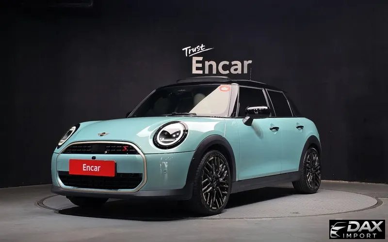 Mini Cooper 5 Door Favoured