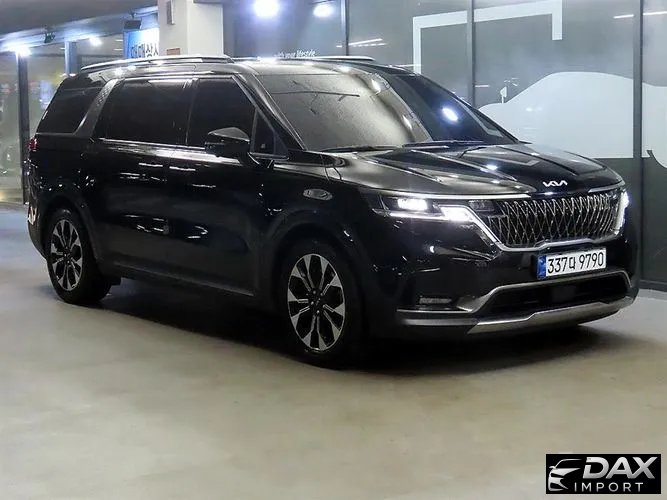 Kia Canival Gasoline 9-Seater Signature