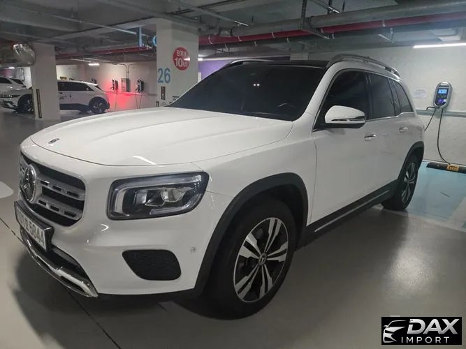 Mercedes-Benz GLB-Class GLB220