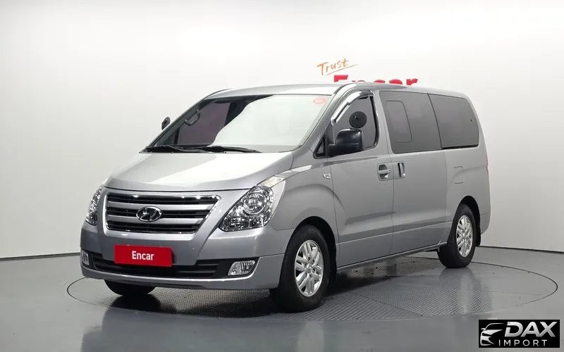 Hyundai Starex 12-Seater Wagon