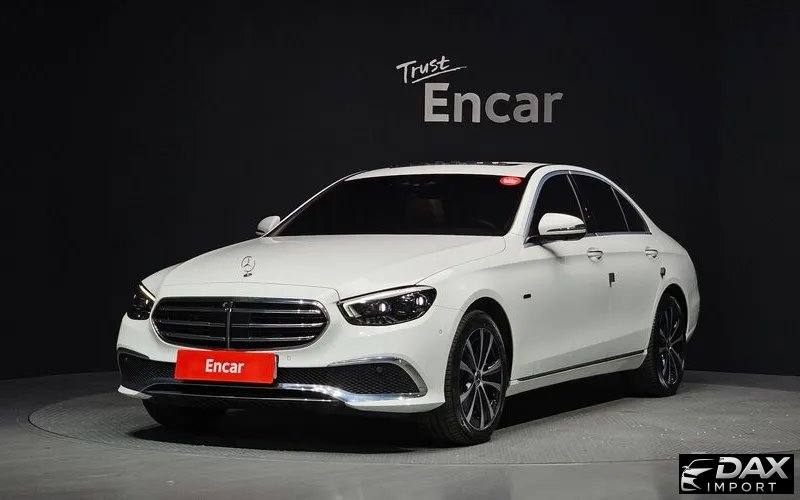 Mercedes-Benz E-Class E300e 4MATIC Exclusive
