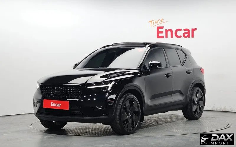 Volvo XC40 B4 Black Edition