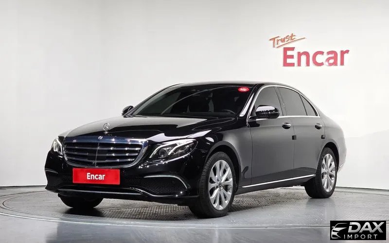Mercedes-Benz E-Class E300 4MATIC Exclusive