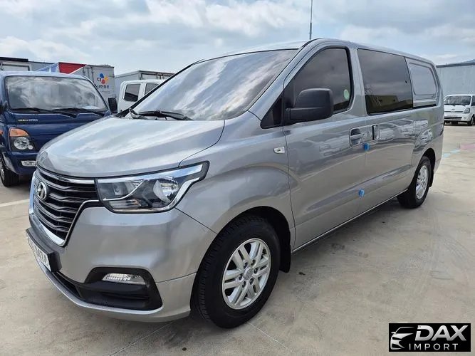 Hyundai Starex Van 5-Seater
