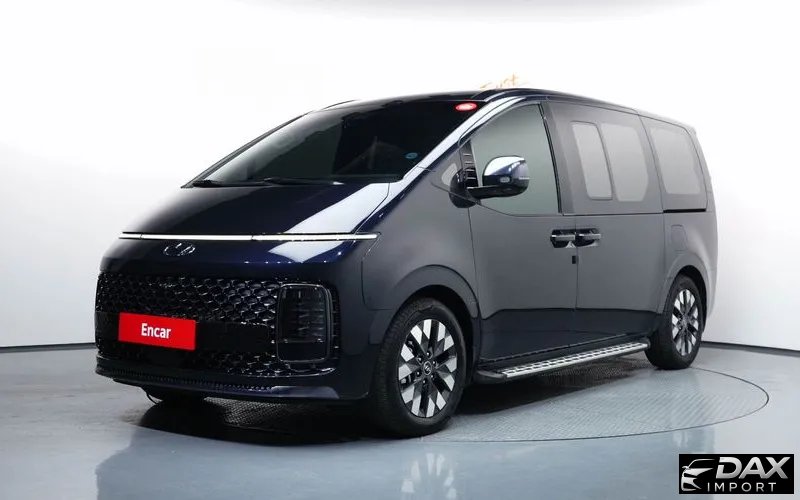 Hyundai Staria L3.5 Lounge 9-Seater