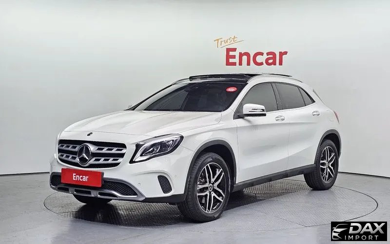 Mercedes-Benz GLA-Class GLA220 Premium