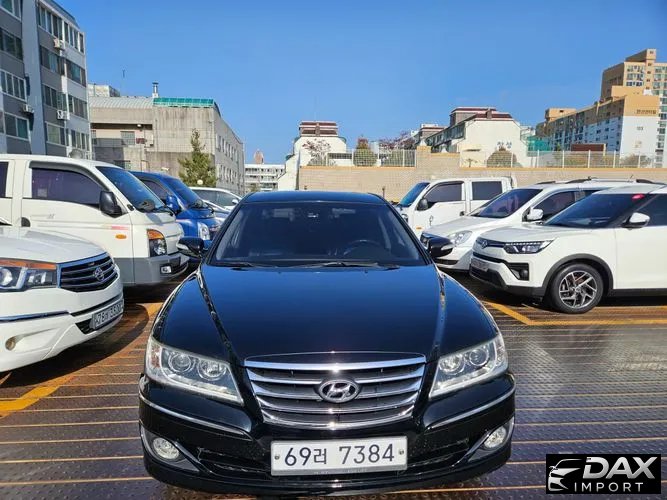 Hyundai Grandeur Q240 Deluxe