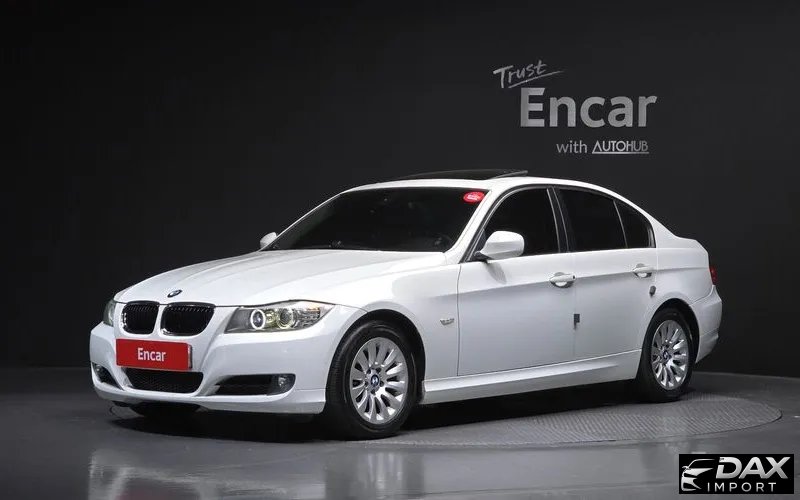BMW 3-Series 320i Sedan
