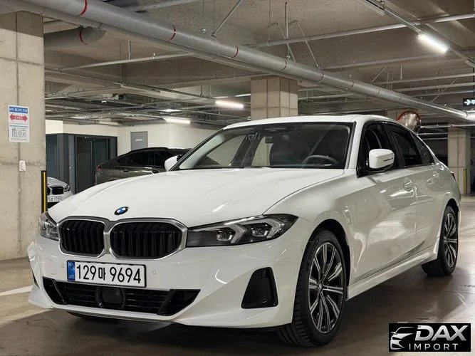 BMW 3-Series 320i