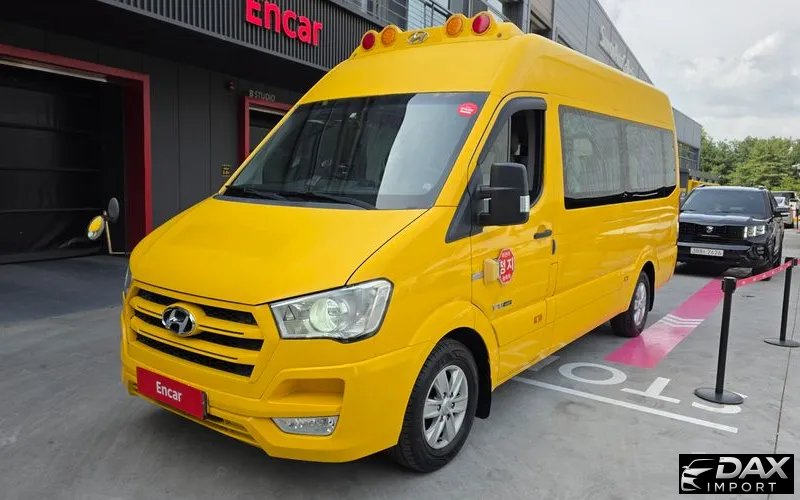 Hyundai Solati School bus