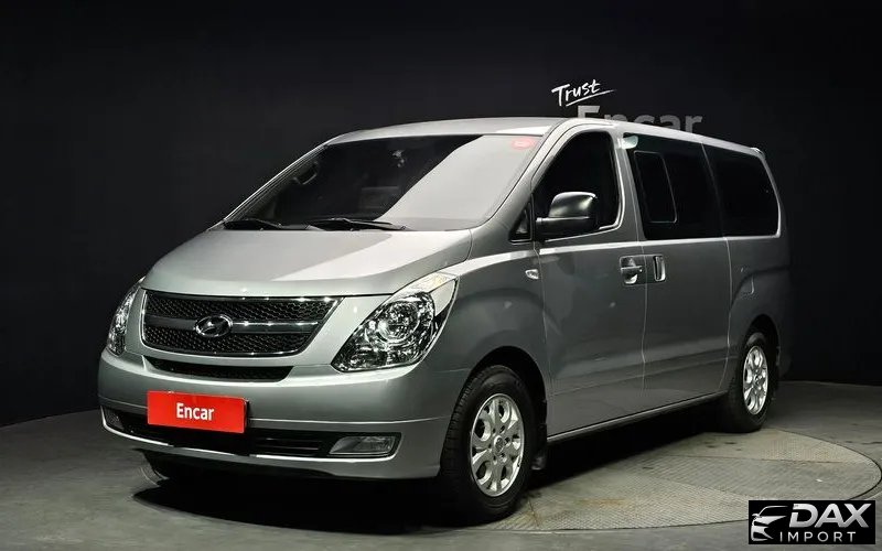 Hyundai Starex 12-Seater Wagon