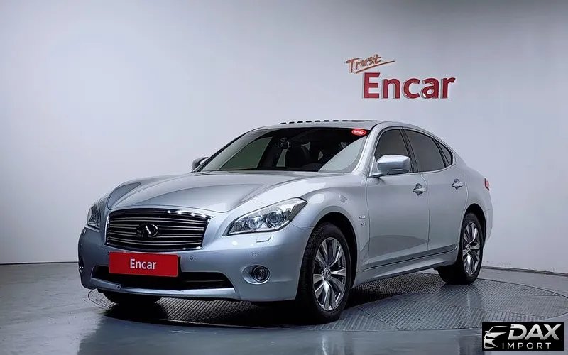 Infiniti Q70 3.7 AWD