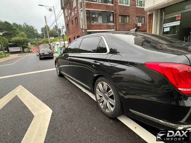 Genesis EQ900 5.0 GDI AWD Limousine