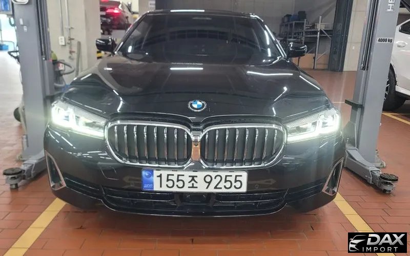 BMW 5-Series 520i Luxury