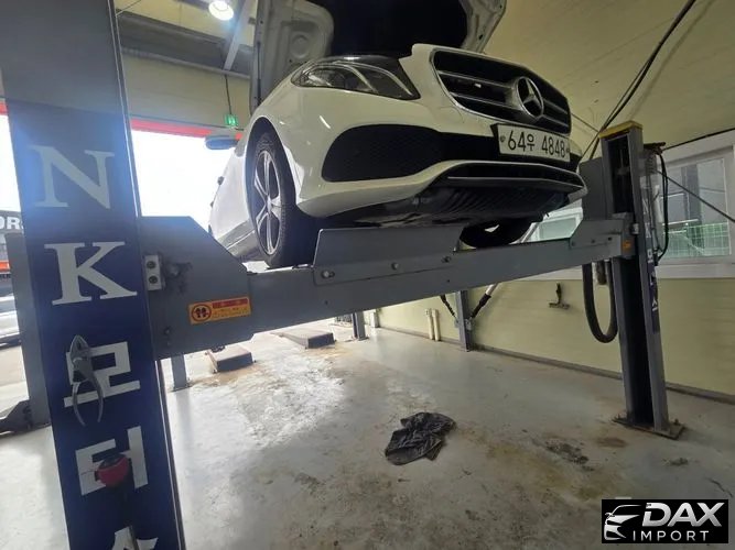 Mercedes-Benz E-Class E300 Avantgarde